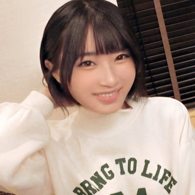 【初撮り】【スレンダー美脚】【激突きバック】小悪魔的笑顔でお客さんを誘惑する受付嬢が登場。21歳とは思えない色香を振りまき男根を巧みに舐め上げると大好きな膣奥を何度もノックされ.. ネットでAV応募→AV体験撮影 1704